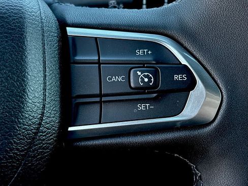New 2026 Jeep Compass Latitude AWD/4WD image 9