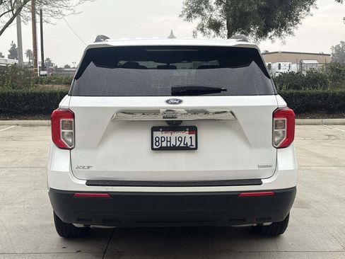 Used 2020 Ford Explorer XLT image 4