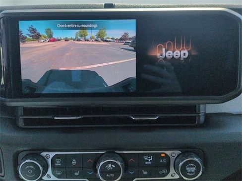 New 2025 Jeep Gladiator Sport image 24