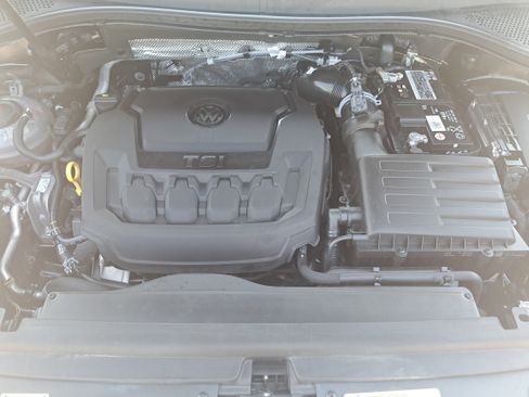 Used 2023 Volkswagen Tiguan SE FWD image 31