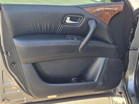 Used 2019 Nissan Armada SL image 23