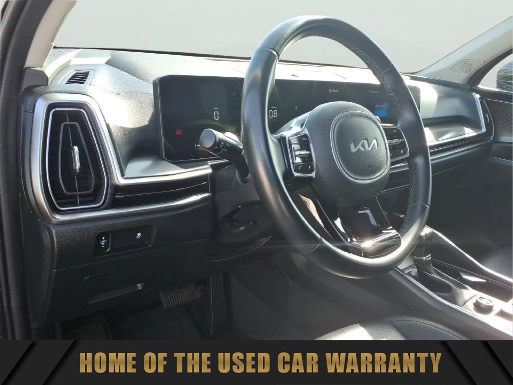 Used 2025 Kia Sorento S FWD image 16