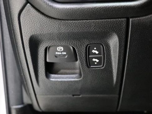 Used 2023 RAM 1500 Big Horn AWD/4WD image 21