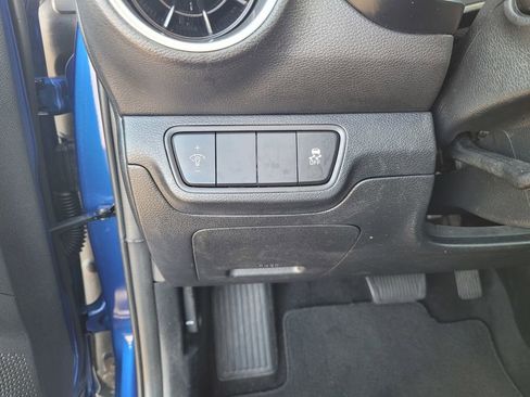 Used 2024 Kia Forte LXS FWD image 25