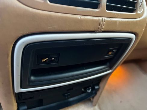 Used 2006 Porsche Cayenne Turbo image 31