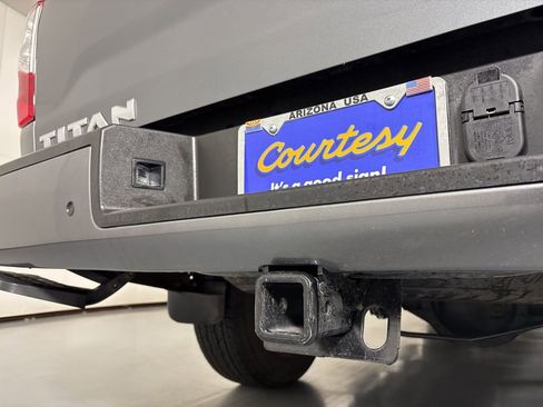 Certified 2024 Nissan Titan SV w/ SV Convenience Package image 13
