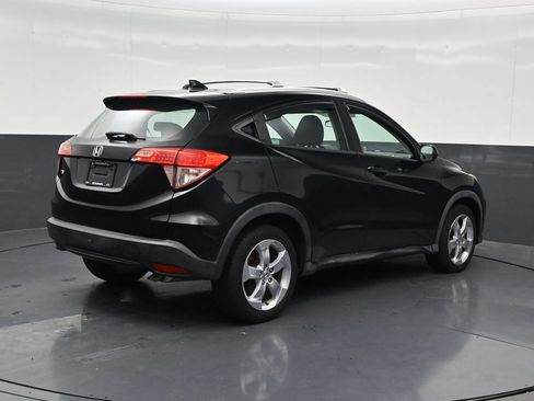 Used 2016 Honda HR-V LX image 5