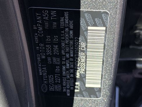 New 2026 Hyundai Elantra Limited image 29