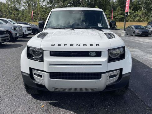 Used 2025 Land Rover Defender 110 S AWD/4WD image 6