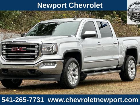 Used 2018 GMC Sierra 1500 SLT w/ SLT Premium Package image 9