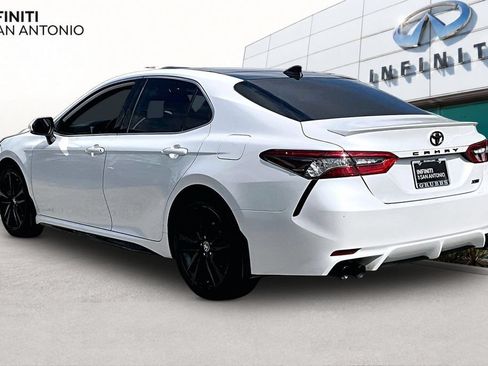 Used 2021 Toyota Camry XSE FWD image 16