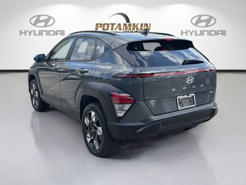 Used 2024 Hyundai Kona SEL w/ Convenience Package AWD/4WD image 7