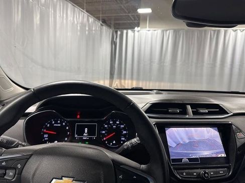 Certified 2021 Chevrolet TrailBlazer LT w/ Premium Seating Package image 24