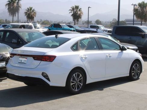 Used 2023 Kia Forte LXS FWD image 18