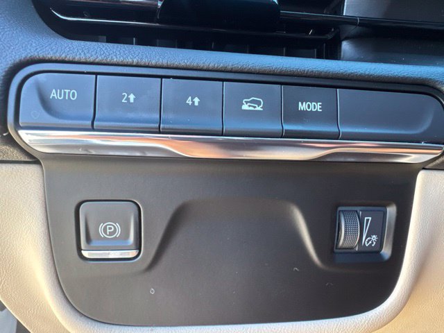 Used 2023 Cadillac Escalade Premium Luxury AWD/4WD image 25