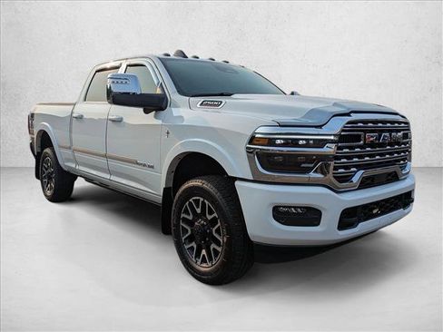 Used 2026 RAM 2500 Limited AWD/4WD image 3