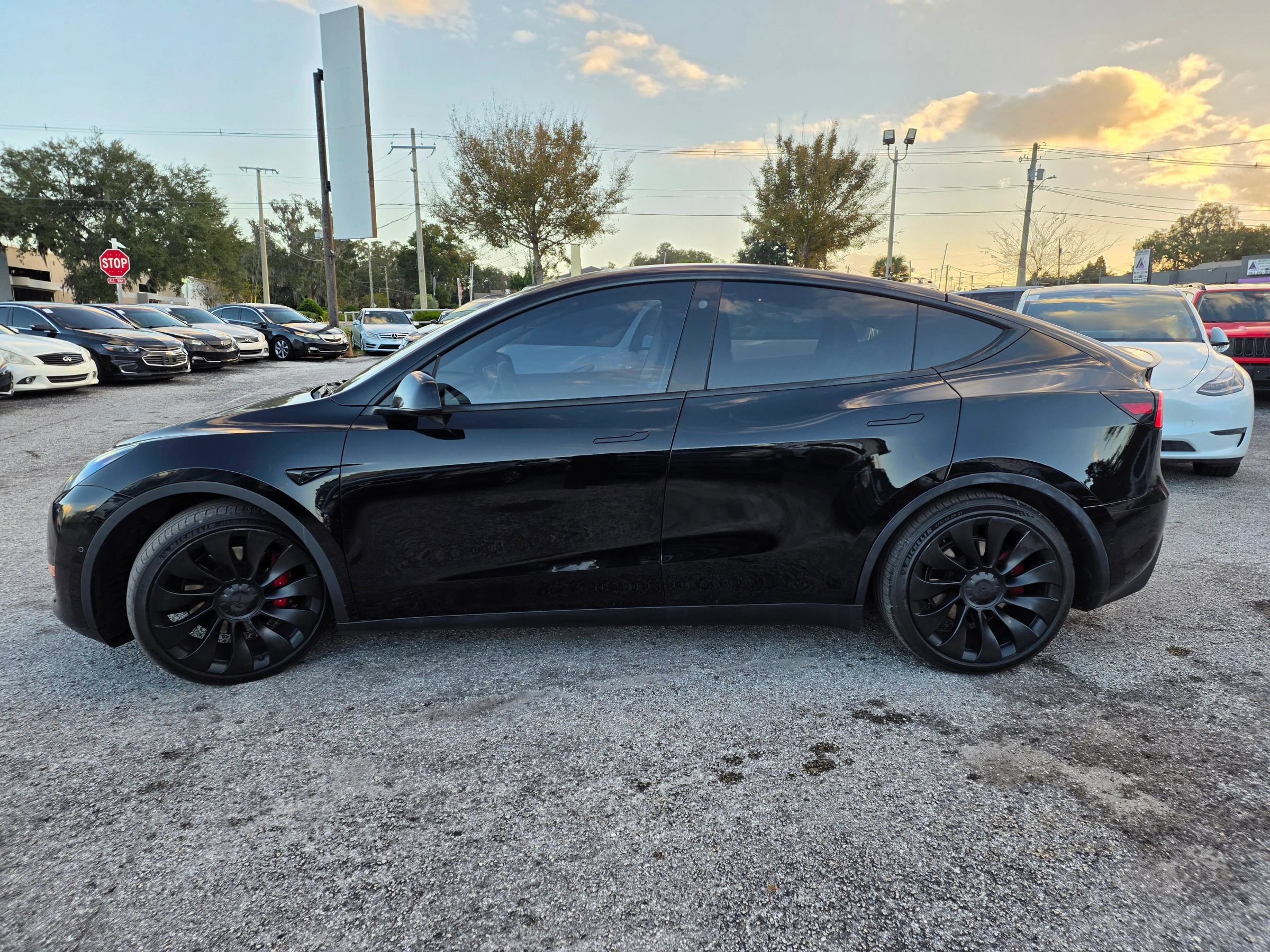 Used 2022 Tesla Model Y Performance AWD/4WD image 4