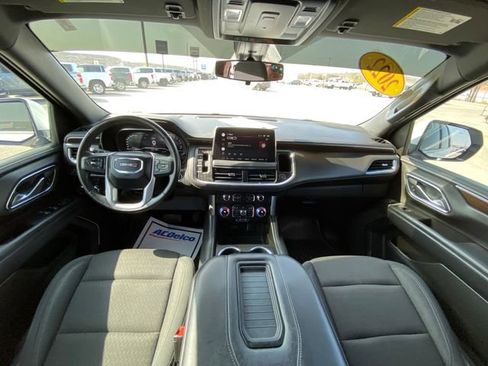 Used 2022 GMC Yukon SLE w/ Gmc Pro Safety Plus Package image 15