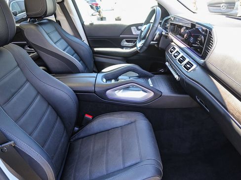 Certified 2023 Mercedes-Benz GLS 580 4MATIC image 15
