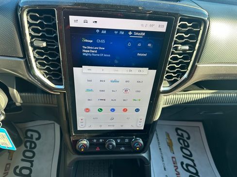 New 2025 Ford Ranger XLT w/ Equipment Group 301A High image 8