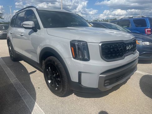 Used 2023 Kia Telluride SX X-Pro AWD/4WD image 2