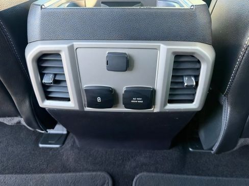 Used 2018 Ford F150 Lariat AWD/4WD image 17