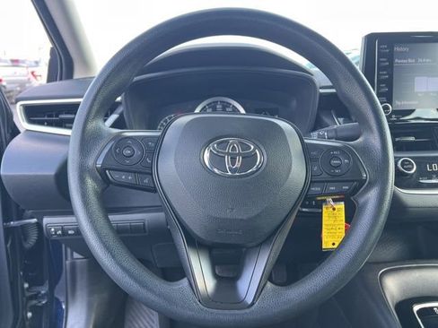 Used 2022 Toyota Corolla LE image 13