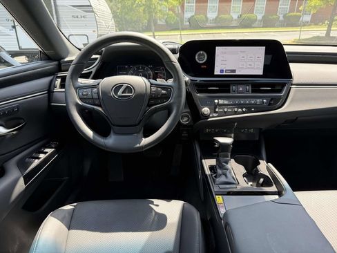 Used 2023 Lexus ES 350 w/ Premium Package FWD image 8