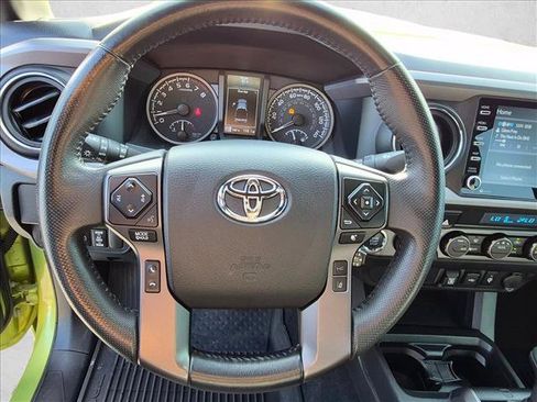 Used 2023 Toyota Tacoma TRD Sport AWD/4WD image 17