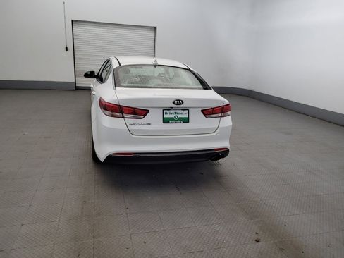 Used 2017 Kia Optima LX FWD image 6