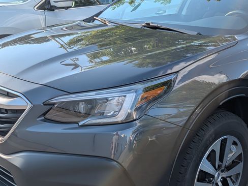Used 2020 Subaru Outback Premium w/ Popular Package #1 AWD/4WD image 4