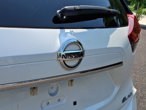 Used 2020 Nissan Rogue SL AWD/4WD image 28