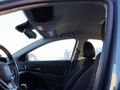 Used 2012 Chevrolet Cruze Eco image 10