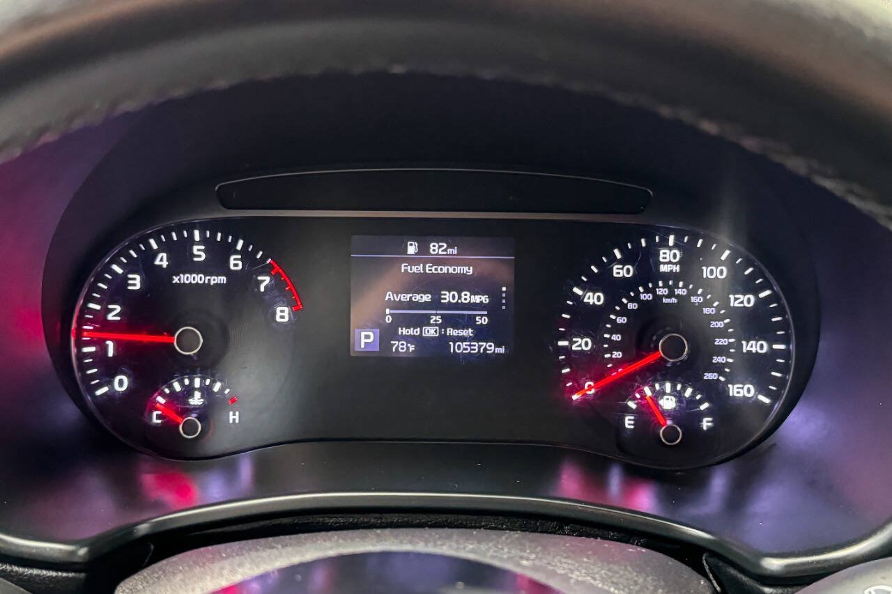 Used 2020 Kia Soul GT-Line FWD image 25