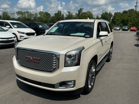Used 2015 GMC Yukon Denali w/ Open Road Package AWD/4WD image 2