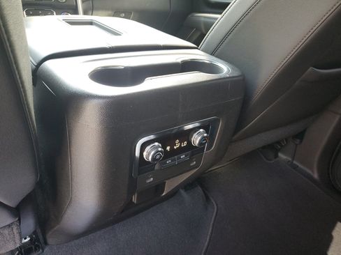 Used 2021 GMC Yukon SLT RWD image 15