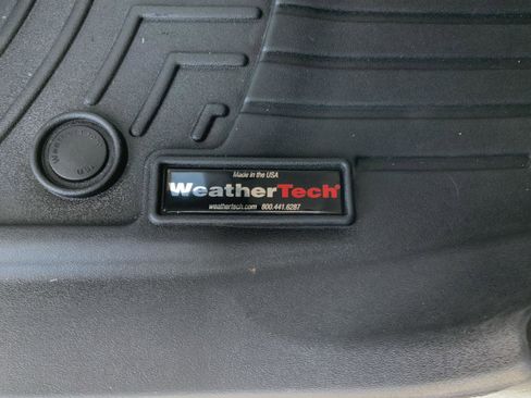 Used 2022 Chrysler Pacifica Touring-L image 67