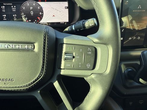 Certified 2024 Land Rover Defender 130 X-Dynamic SE image 32