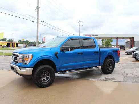 Used 2021 Ford F150 XLT w/ Equipment Group 302A High AWD/4WD image 10