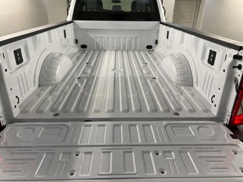 New 2026 Ford F250 XL w/ XL Chrome Package image 32