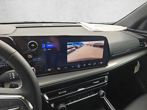 New 2026 Chevrolet Traverse LT w/ Sun and Wheel Package FWD image 14
