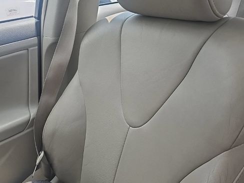 Used 2011 Toyota Camry XLE w/ XLE Extra-Value Pkg #2 FWD image 12