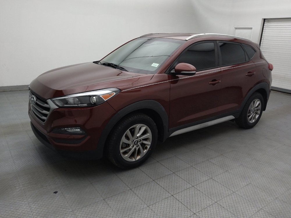 Used 2017 Hyundai Tucson SE Plus FWD image 2