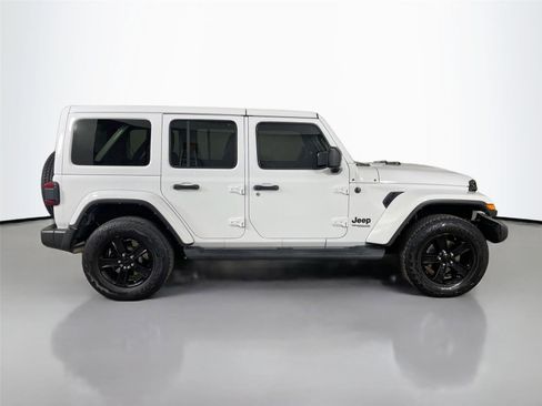 Used 2021 Jeep Wrangler Unlimited Sahara AWD/4WD image 17