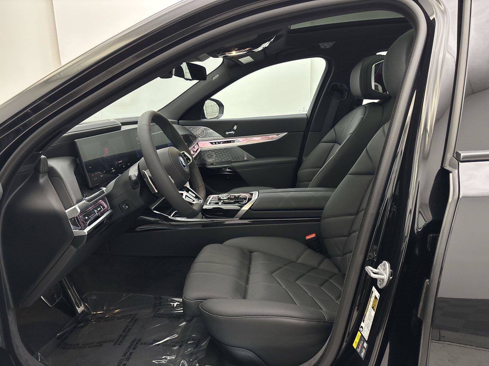 New 2026 BMW i7 xDrive60 w/ Executive Package AWD/4WD image 13