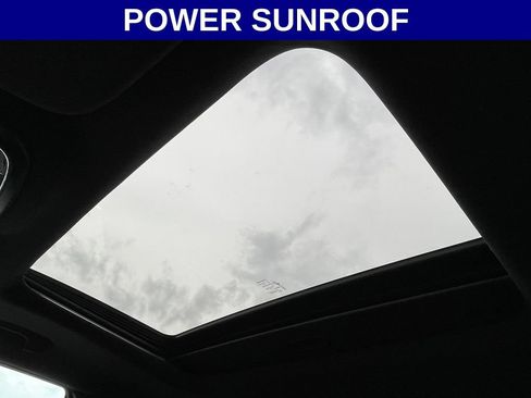 Used 2021 Jeep Grand Cherokee Limited RWD image 2
