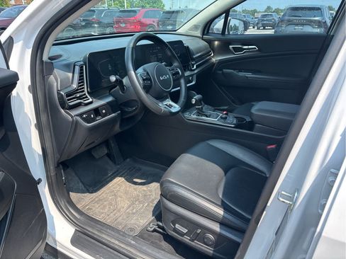 Used 2024 Kia Sportage EX FWD image 6