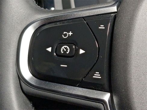 New 2026 Volvo V60 B5 Cross Country Plus w/ Climate Package image 18