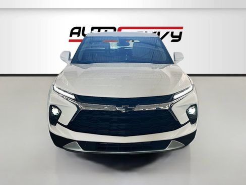 Used 2024 Chevrolet Blazer LT w/ Convenience Package image 2