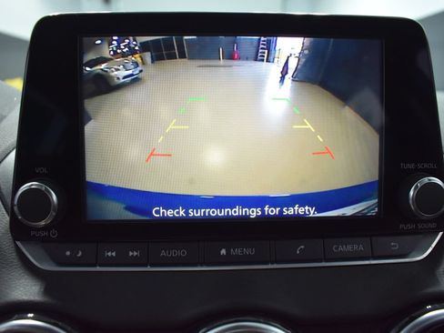 Used 2020 Nissan Sentra SR FWD image 23